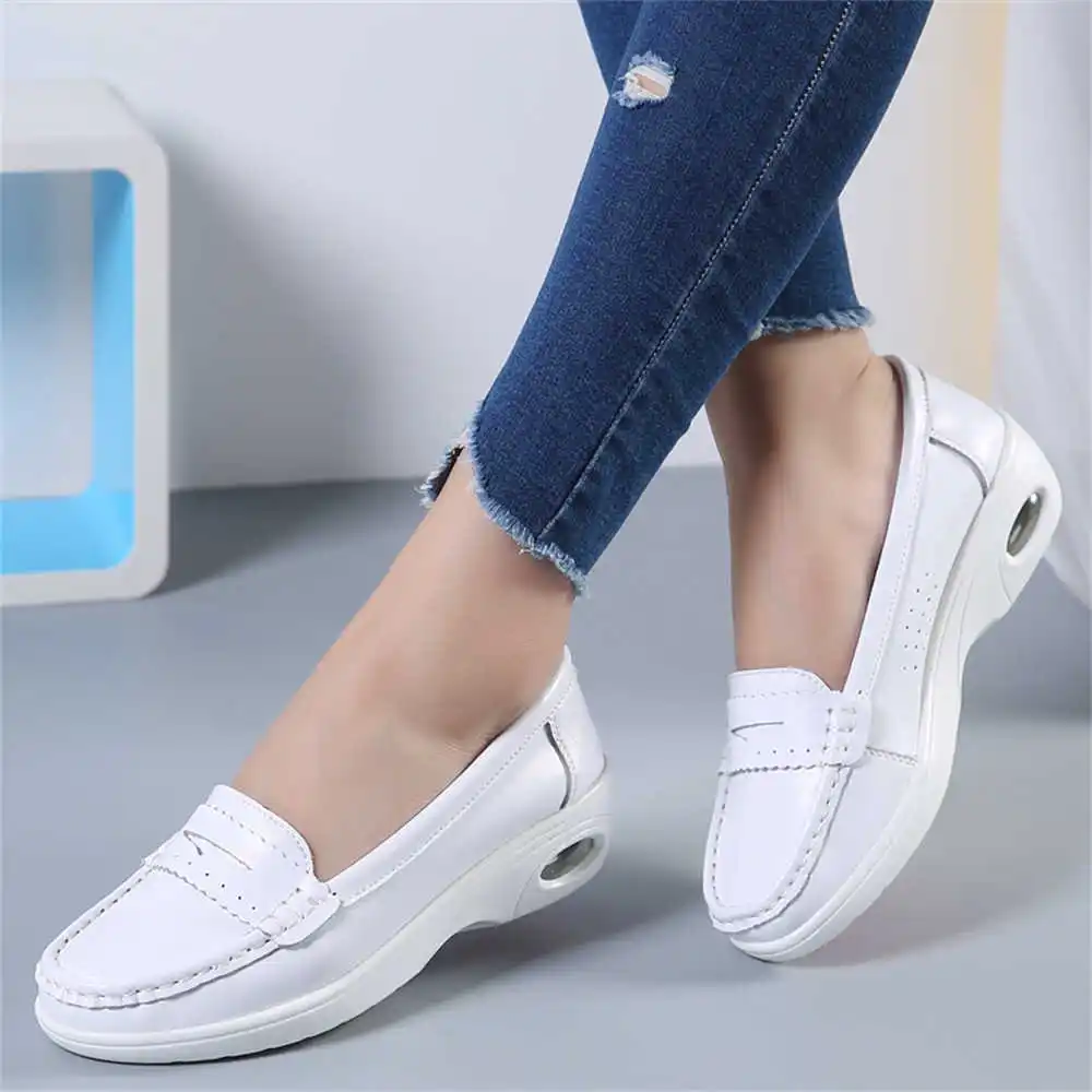 Thick Sole Slipon White Traine - Unique Tech Accessories Gifts 评论和价格