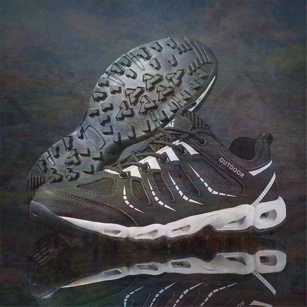 Sumer Round Tip Silver Sneaker - Tech Accessories Brands 评论和价格